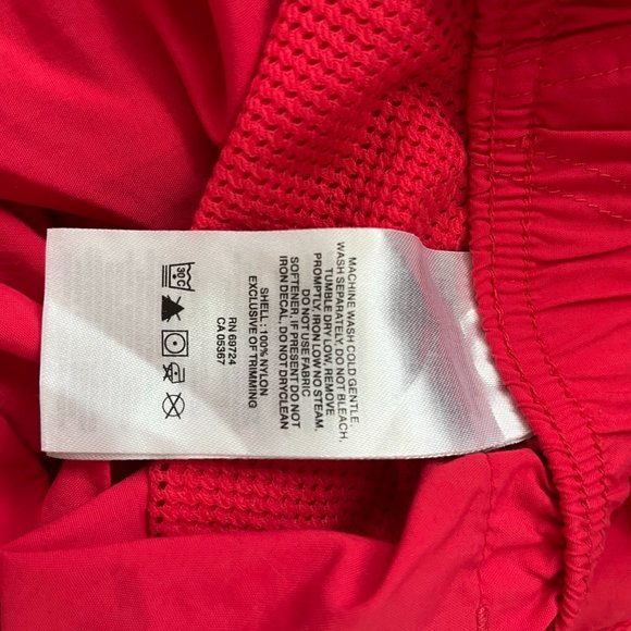 Columbia Women's Alpine Chill Red Hibiscus Shorts Size M Style AL4572 - Picture 12 of 12